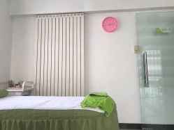 -荟草堂专业痘肌皮肤管理