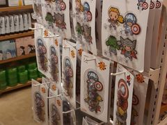 -名创优品(北京新中关购物中心地铁层店)