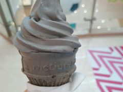 黑芝麻甜筒-麦当劳(无锡滨湖万达店)