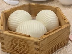 流沙包-麒麟中餐厅·经典粤菜·地道菜式老字号(广州长隆酒店)