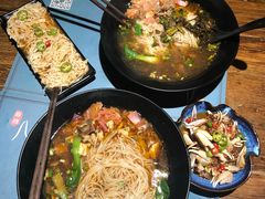 -八月美食小馆(银泰城总店)