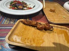 -乡村馕坑肉·烧烤·新疆菜·本地人更爱吃(阿勒泰首店)