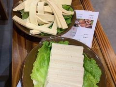 -锅来乐地锅鸡(安亭店)