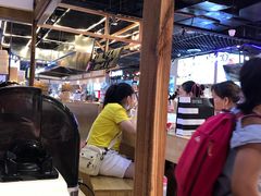 大堂-怪物的冰与火(天虹商场中山路店)