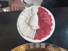 -周老三跷脚牛肉·全牛火锅(非遗传承店)