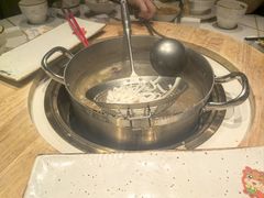 -牛人日志·鲜牛肉骨汤火锅(万科里瑧店)