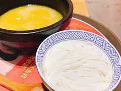 -妈妈故事米线(市府恒隆店)