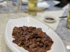 蚝油指天椒炒牛肉-东海酒家(长平东路店)