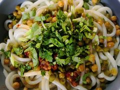 辣子鸡丁拌面-董小西的凉皮和椒麻鸡(三元桥店)