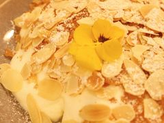 枫糖杏仁戚风蛋糕-MIMO CAFE(沙头角店)