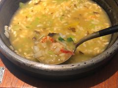 招牌小龙虾红汤泡饭-蜜桃花开·中西融合菜E&W(南长街店)