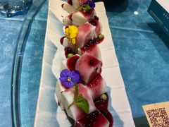 蓝莓山药-海派美食·家宴海鲜青岛菜·石锅鲽鱼头(东方城店)