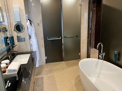 -广州天河希尔顿酒店