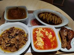 -老乡鸡(上海白玉兰广场店)