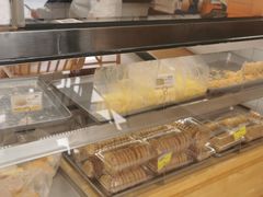 面包甜点陈列柜-鲍师傅糕点(五角场店)