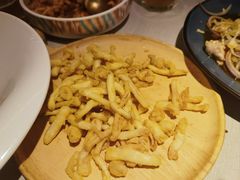 -耶里夏丽·丝路新疆菜·清真食品(徐汇南丹东路臻选店)