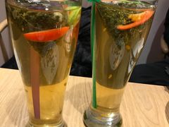 鲜果气泡水-确喜美味小厨(西单商场兰州店)