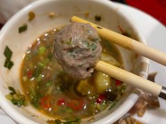 香菜牛肉丸-蜀中吴养生板栗鸡(会展店)