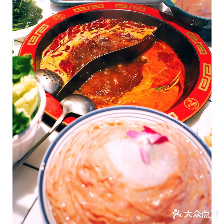 广州探店｜快来打卡这家超级巴适的火锅店