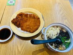 -柴爿巷·香酥鸡&馄饨(复兴中路店)