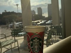 -星巴克臻选(莘庄仲盛店)