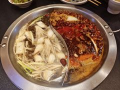 -沸炉重庆老火锅(军事博物馆店)