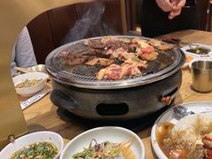 -青瓦餐厅·生鱼片·韩园烤肉(西塔店)