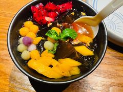 -云海肴·汽锅鸡·云南菜(天山百盛优客店)