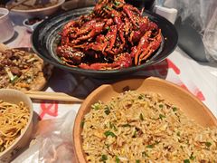 -肥肥虾庄·金牌油焖大虾(汉街SKP店)