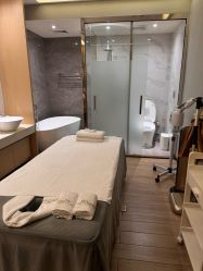 -香港倾城国际·美容美体中心