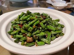 -山楂树融合菜餐厅