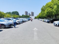 -上海汽车博览公园-北门停车场