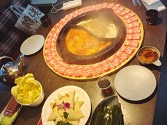 -九牧鱻·渝老鬼重庆火锅(人民路店)