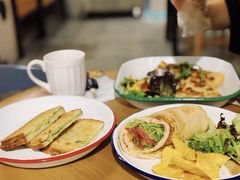 -HELLO 27 意面·沙拉·帕尼尼