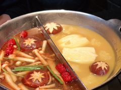 -湊湊火锅·茶憩(新中关购物中心店)