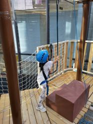 -PIPIKINGDOM皮皮王国欢乐号(欢乐海岸购物中心店)