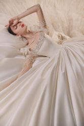 -艾米丽婚纱礼服