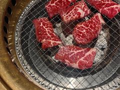 -山川小町·极番烧肉(新地假日广场店)