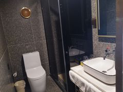 -速8精选酒店(北京工体三里屯春秀路店)