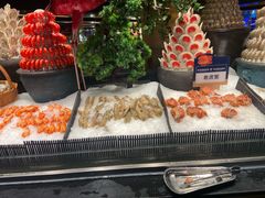 -钱小奴海鲜自助黑金店(杭州滨江龙湖店)