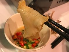 -鲜入围煮花胶鸡海鲜火锅