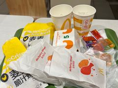 -麦当劳(虹梅路地铁站店)