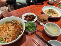 -裕兴记•蟹黄面馆(人民广场店)