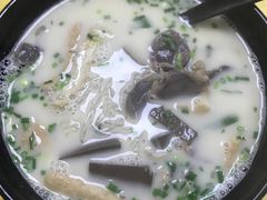 -津津老鸭粉丝馆(正东路店)