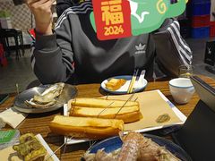 -蚝堡海鲜·威海菜·海肠捞饭·烧烤·亚洲吃蚝公司(幸福门店)