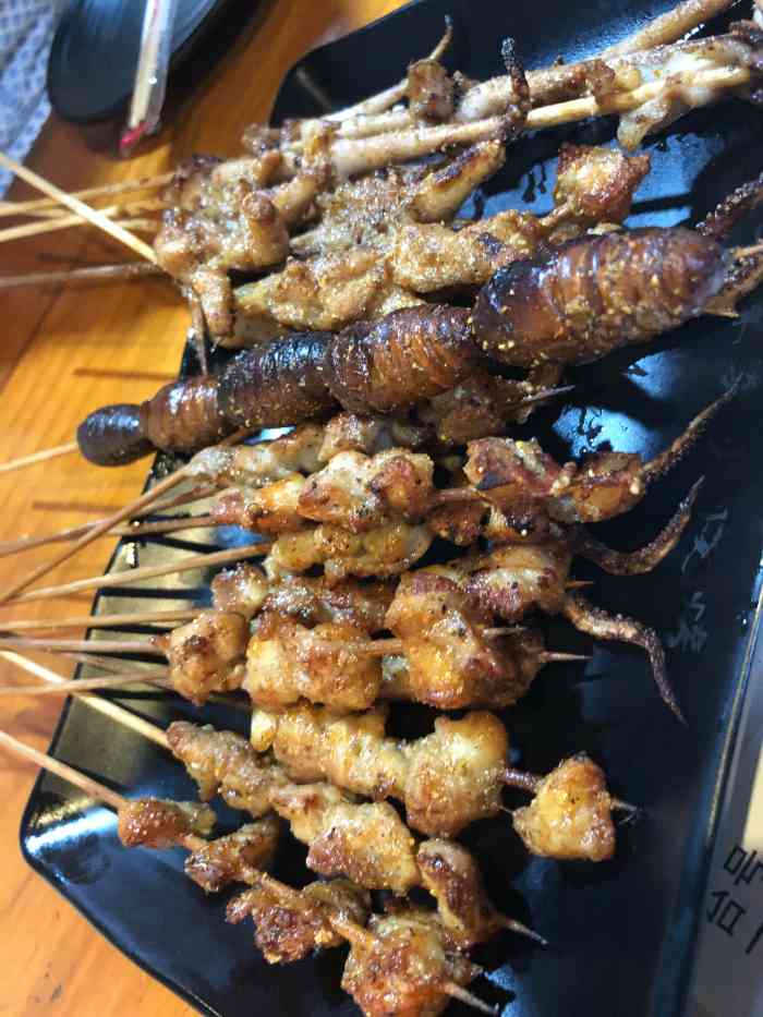 三昧真火烧烤(宝体店)-"晚上一点和老婆来吃的宵夜,没有食客在就餐.