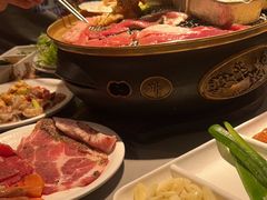 -山焱·炭火自助烤肉(周浦万达店)