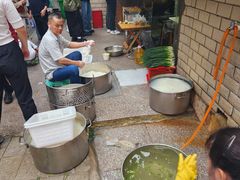 -覃肥叔桂林米粉(粮道街店)