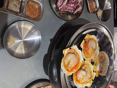 -围炉肉舍•炭烤活鳗•丹东海鲜烤肉(步行街店)