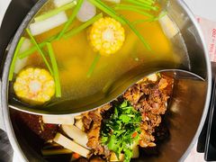 秘制鲜牛腩鸳鸯锅-今日炊牛·潮汕牛肉火锅(华采天地店)